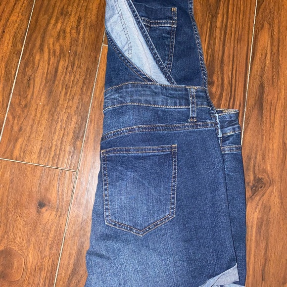 Denim Short bib overalls size 11 like new - Picture 7 of 7